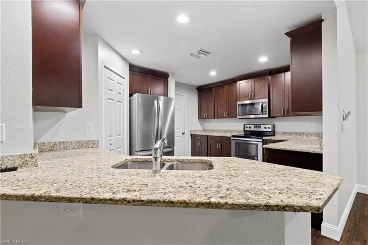 Kitchen Bar Area