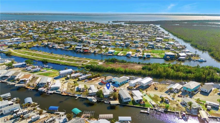 Bird's eye view featuring a water view to the Gulf of Mexico