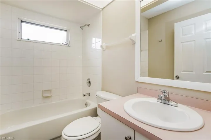 501 Se 17th Ter, Cape Coral, Florida 33990