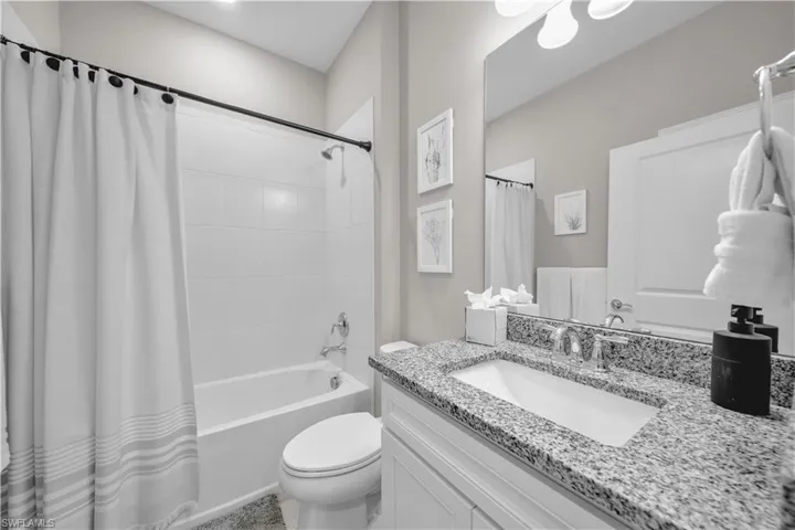 19649 Aqua View Ln, Fort Myers, Florida 33913