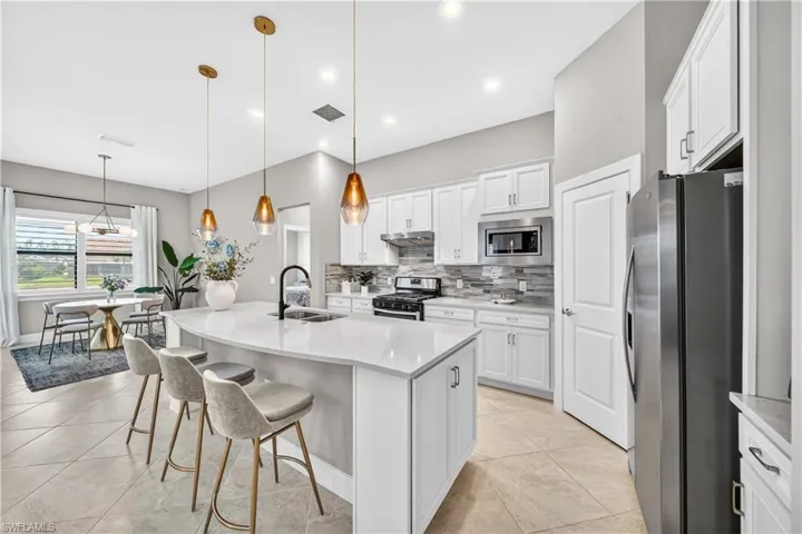 19649 Aqua View Ln, Fort Myers, Florida 33913