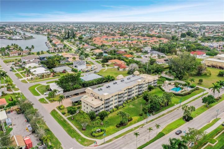 411 S Collier  BLVD, MARCO ISLAND, FL 34145