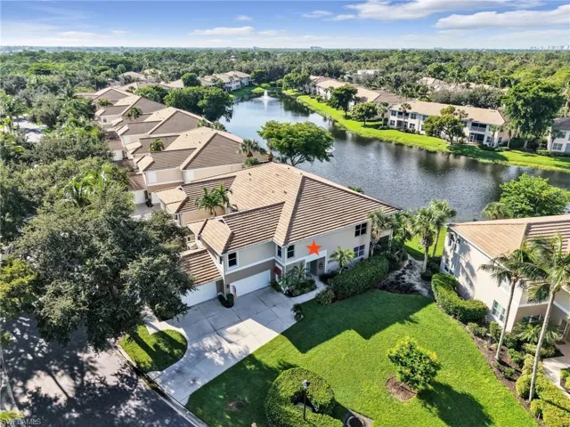 882 Carrick Bend Cir 102, Naples, Florida 34110
