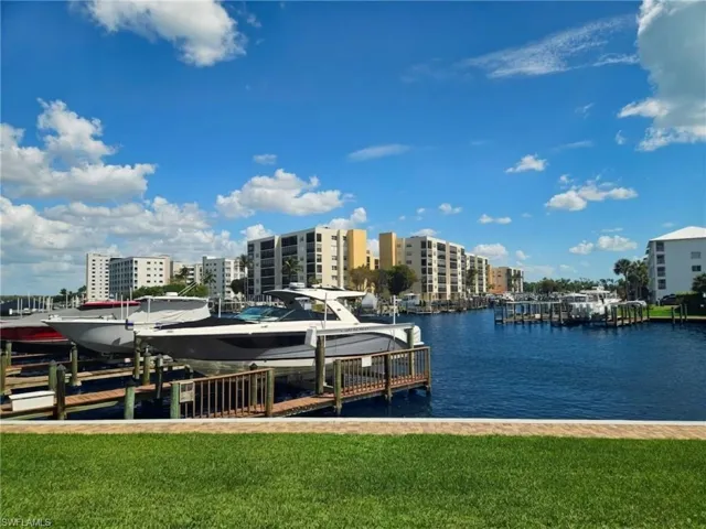 200 Lenell Rd 115, Fort Myers Beach, Florida 33931