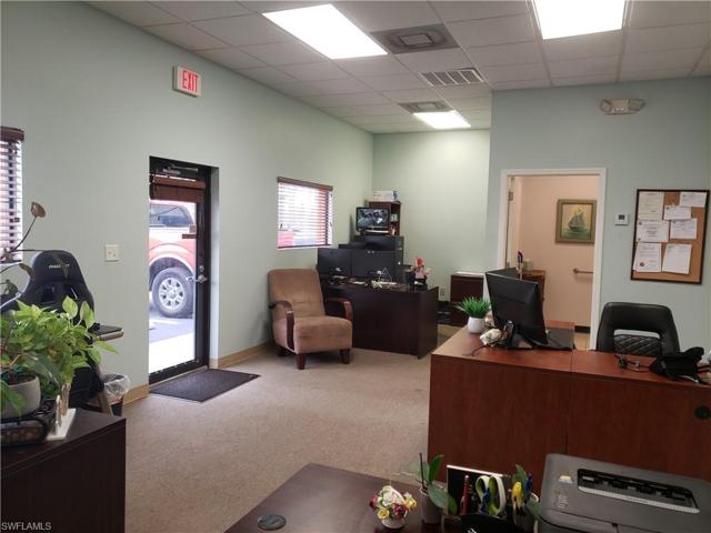 Entrance & Office Interioir