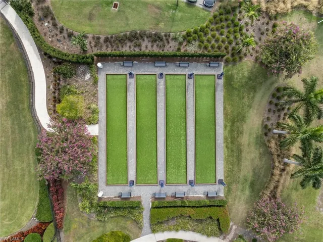 Baci Ball Court