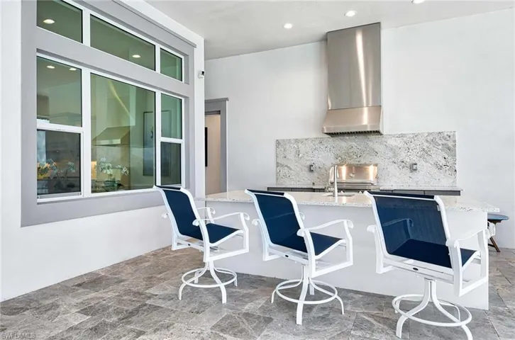Outdoor Kitchen