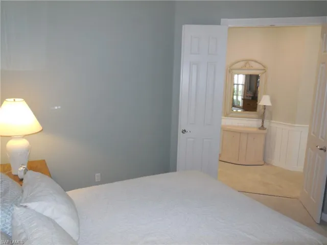 3900  Valentia  WAY, Naples, FL 34119