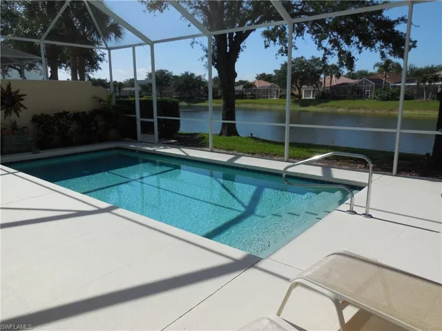 3900  Valentia  WAY, Naples, FL 34119