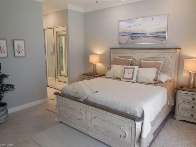 3900  Valentia  WAY, Naples, FL 34119