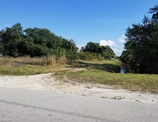 4549-4551  28th SW ST, Lehigh Acres, FL 33973