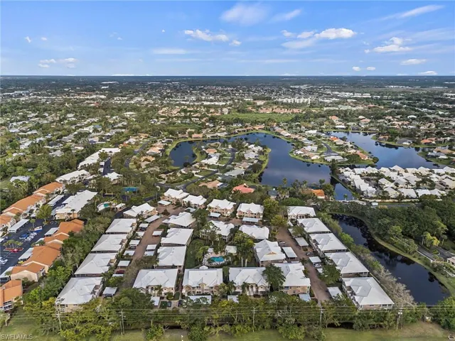 Vanderbilt Lakes Community: Facing East into the community