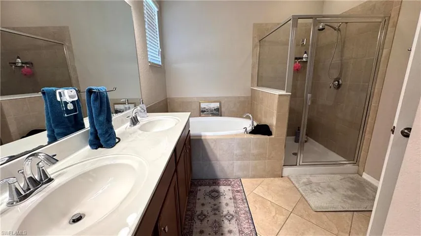 13561 Villa Di Preserve Ln, Estero, Florida 33928