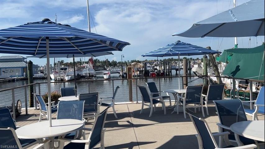 900  Broad S AVE, Naples, FL 34102