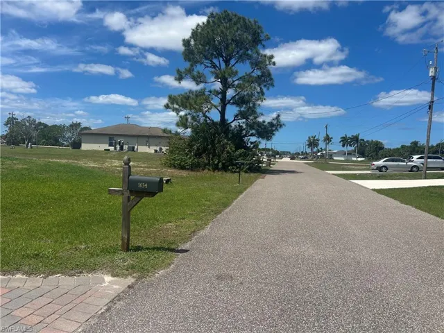1634 NE 34th  ST, Cape Coral, FL 33909