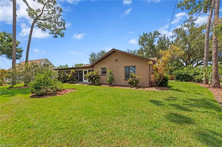 2379 Woodland Blvd, Fort Myers, Florida 33907