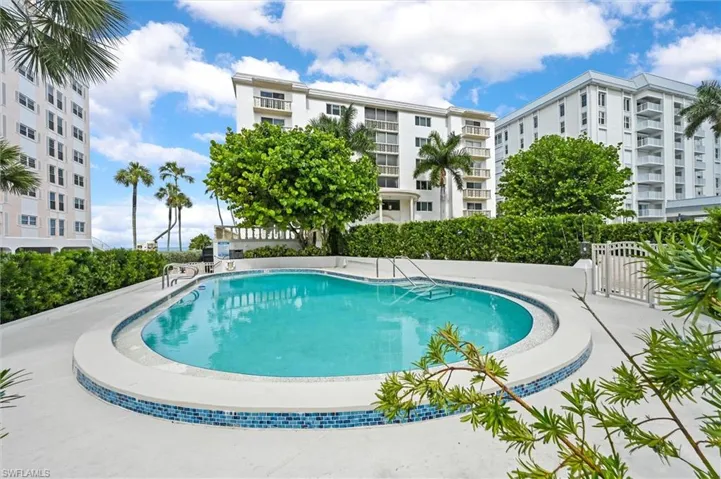 1275 Gulf Shore Blvd N 601, Naples, Florida 34102