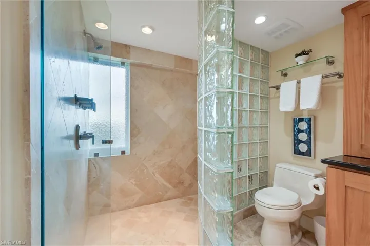 1275 Gulf Shore Blvd N 601, Naples, Florida 34102