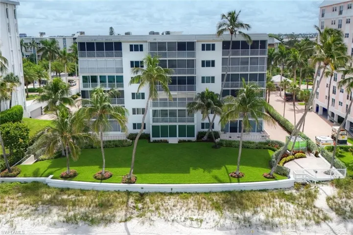 1275 Gulf Shore Blvd N 601, Naples, Florida 34102