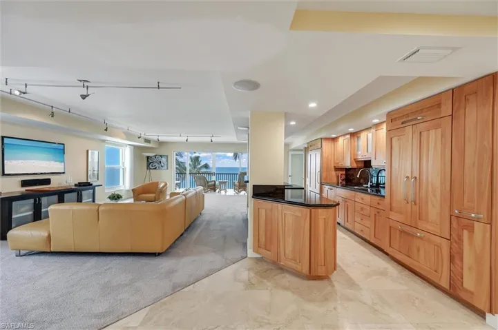 1275 Gulf Shore Blvd N 601, Naples, Florida 34102