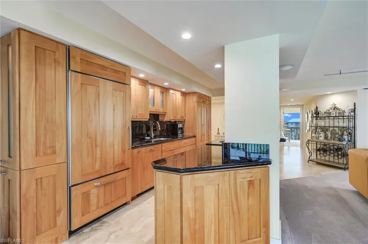 1275 Gulf Shore Blvd N 601, Naples, Florida 34102