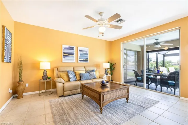 11117 Lakeland Cir, Fort Myers, Florida 33913