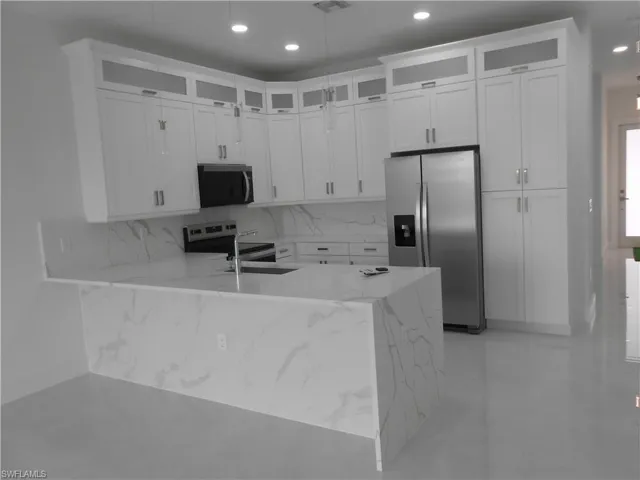320 Poplar St, Lehigh Acres, Florida 33974