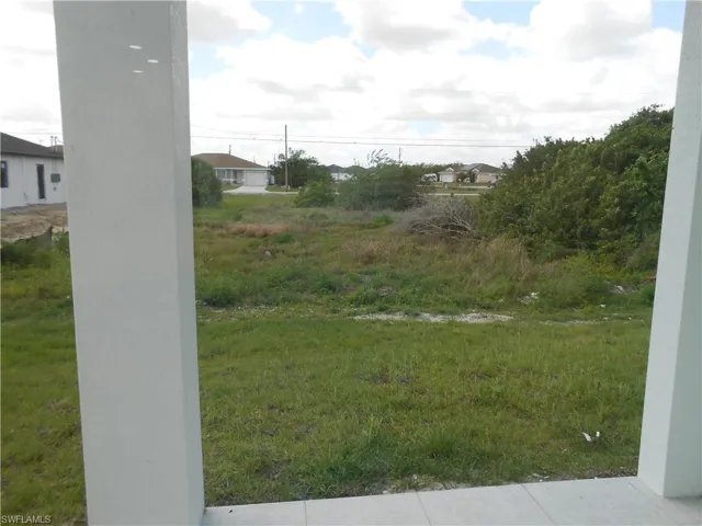 320 Poplar St, Lehigh Acres, Florida 33974