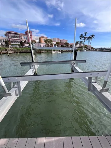4090 Gulf Shore Blvd N #1    , Naples, FL 34103