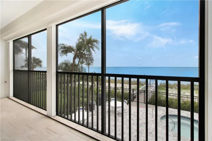 9415  Gulf Shore  DR, Naples, FL 34108