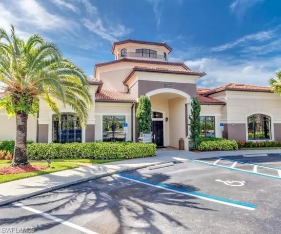 Clubhouse with resort-style amenities
