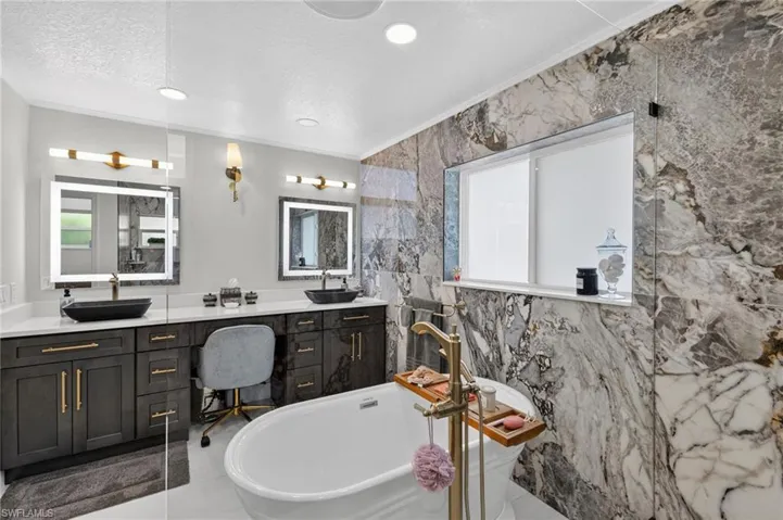 2806 Sw 47th Ter, Cape Coral, Florida 33914