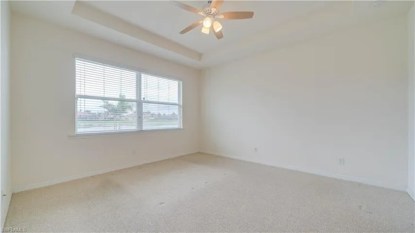 3036 Sunset Pointe Cir, Cape Coral, Florida 33914