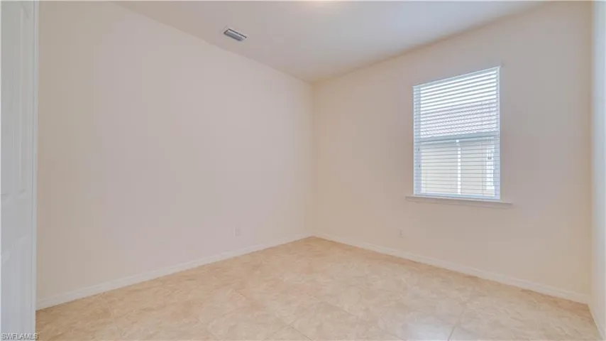 3036 Sunset Pointe Cir, Cape Coral, Florida 33914