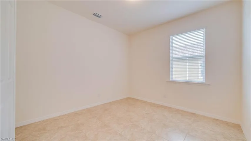 3036 Sunset Pointe Cir, Cape Coral, Florida 33914