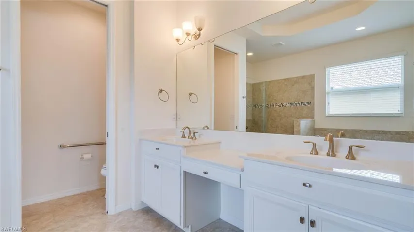 3036 Sunset Pointe Cir, Cape Coral, Florida 33914
