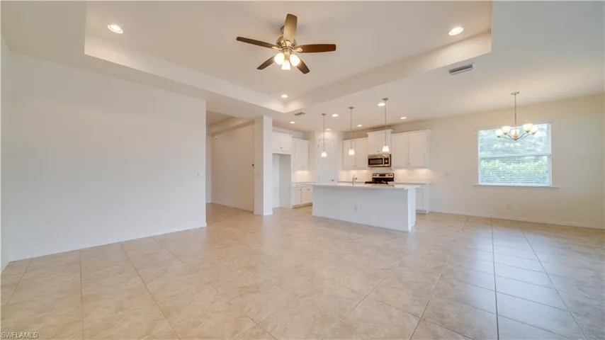 3036 Sunset Pointe Cir, Cape Coral, Florida 33914