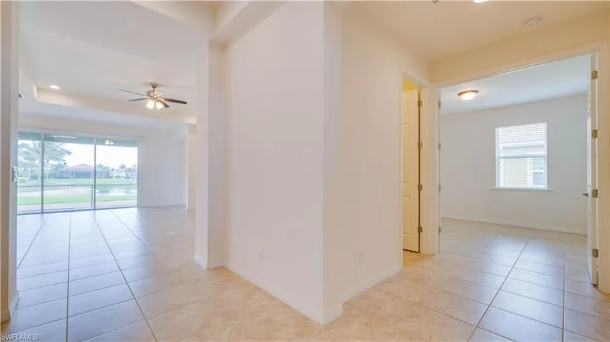 3036 Sunset Pointe Cir, Cape Coral, Florida 33914