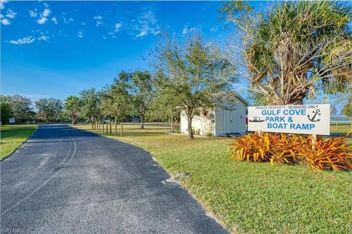 4192  Reynolds  LN, PORT CHARLOTTE, FL 33981