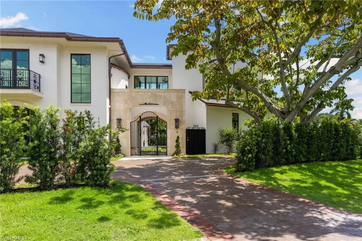 1598 Nautilus Rd, Naples, Florida 34102
