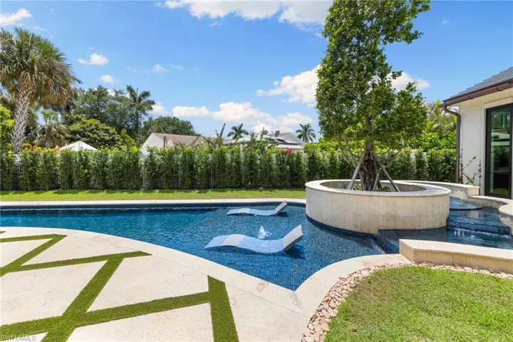 1598 Nautilus Rd, Naples, Florida 34102