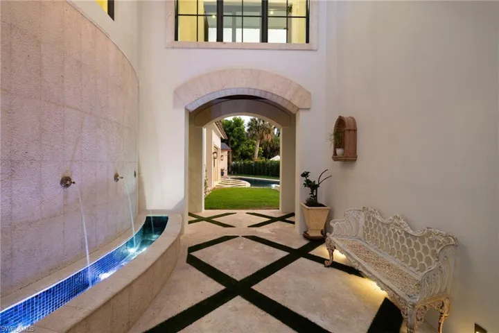 1598 Nautilus Rd, Naples, Florida 34102