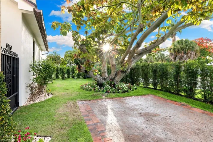1598 Nautilus Rd, Naples, Florida 34102