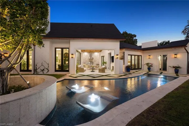 1598 Nautilus Rd, Naples, Florida 34102