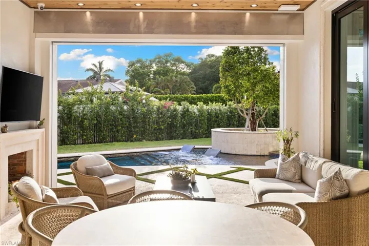 1598 Nautilus Rd, Naples, Florida 34102