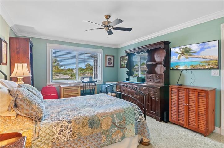 510 12th AVE S # 510, NAPLES FL 34102