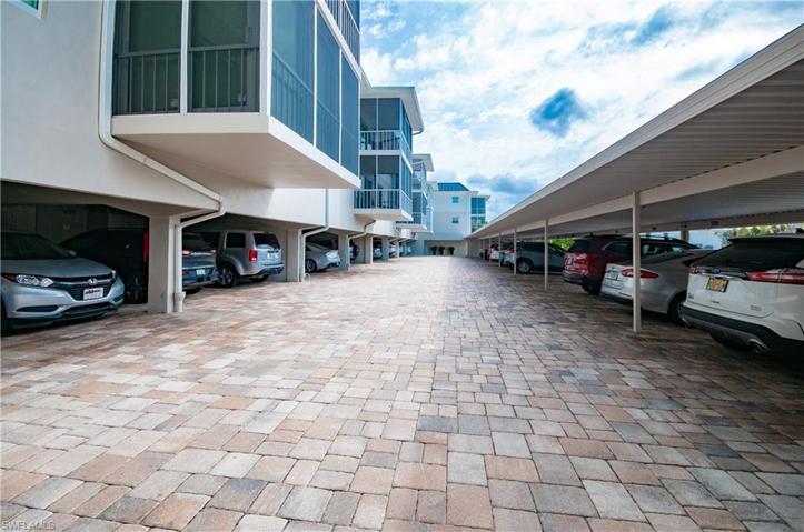510 12th AVE S # 510, NAPLES FL 34102