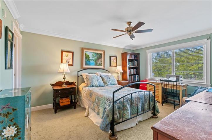 510 12th AVE S # 510, NAPLES FL 34102