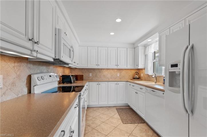 510 12th AVE S # 510, NAPLES FL 34102