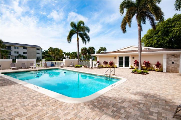 510 12th AVE S # 510, NAPLES FL 34102